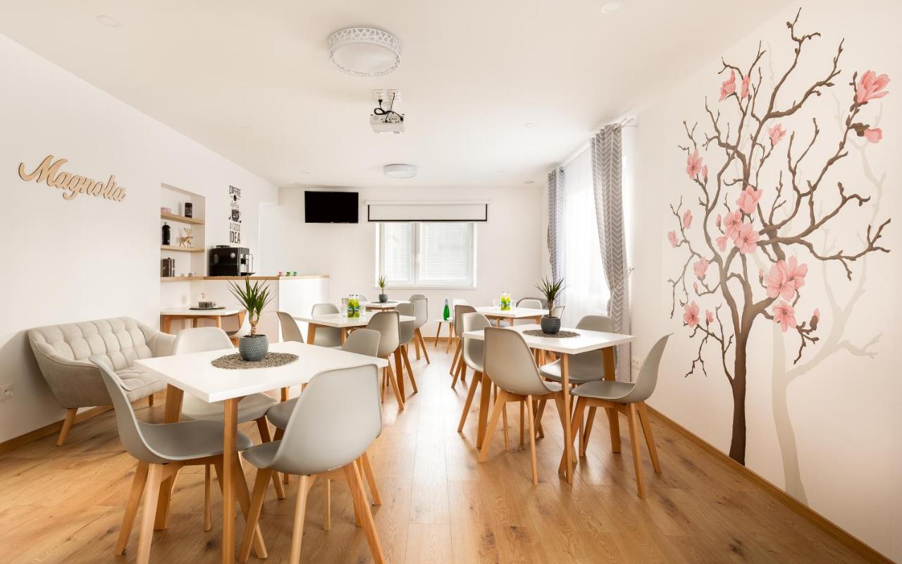 Lipany Ubytovanie Magnolia酒店 外观 照片
